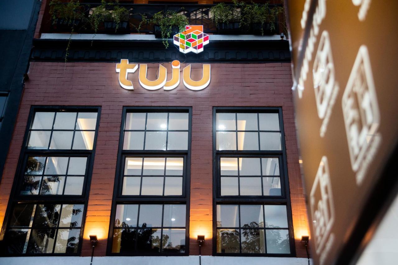 Tuju Arteri Pods Hostel Jakarta Exterior foto