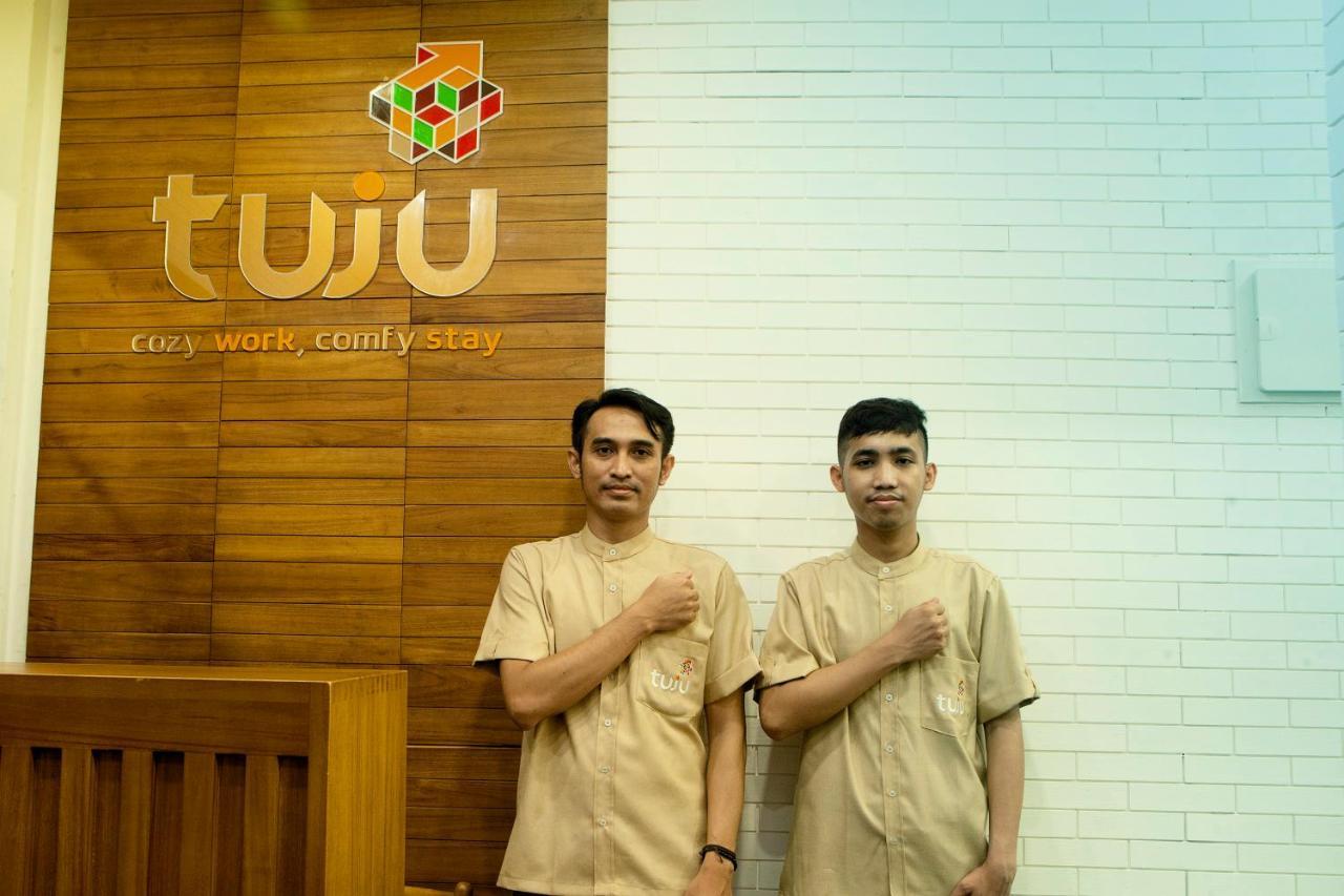 Tuju Arteri Pods Hostel Jakarta Exterior foto